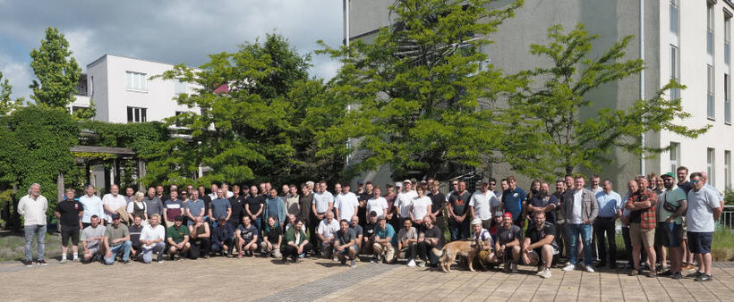 Rund 120 Mitglieder der Qualitätsgemeinschaft Baumpflege und Baumsanierung trafen sich am 29. und 30. Mai zur jährlichen Schulung und Mitgliederversammlung in Großbeeren und Potsdam. Foto: QBB 